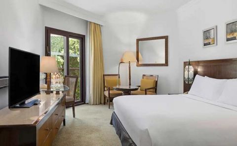 Hotel Hilton Luxor Resort & Spa image