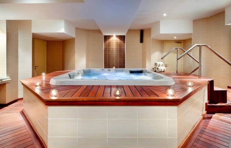 Hilton Yaounde, Yaounde
