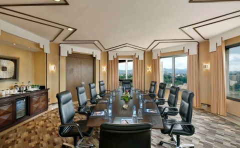 Hotel Hilton Yaounde image
