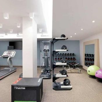 Hotel Hilton Garden Inn Budapest City Centre image