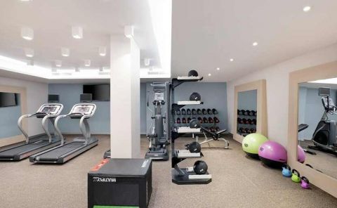 Hotel Hilton Garden Inn Budapest City Centre image