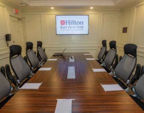 professional meeting room at Hilton Garden Inn Guatemala City.