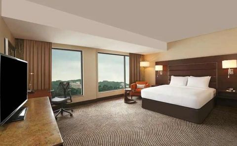 Hotel Hilton Garden Inn Trivandrum image