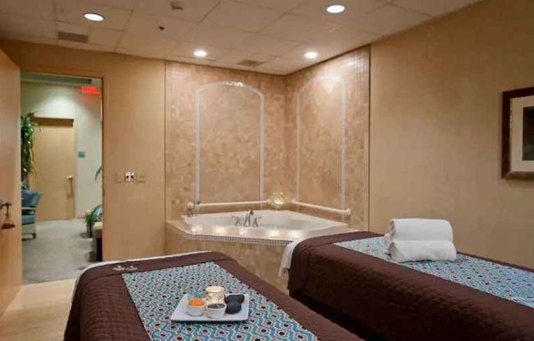 Embassy Suites By Hilton Charlotte-Concord-Golf Resort & Spa, Charlotte