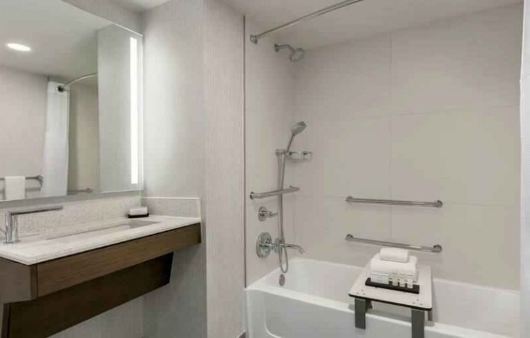 Embassy Suites By Hilton Los Angeles - Downey, Los Angeles