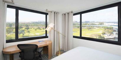 Working station overlooking the golf fields at the Sheraton Miami Airport Hotel.