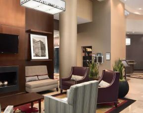 Lobby workspace perfect for co-working at the Embassy Suites by Hilton St. Louis Downtown.