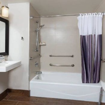 Hotel La Quinta Inn & Suites By Wyndham New York City Central Park image