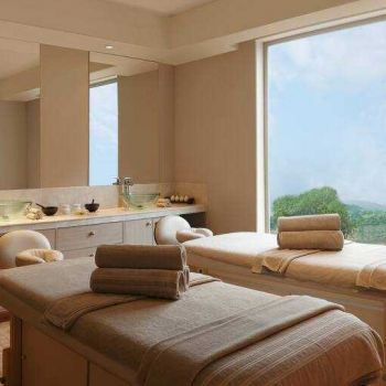 Hotel DoubleTree By Hilton Agra image