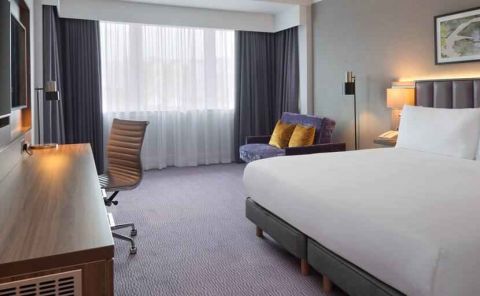 Hotel DoubleTree By Hilton Edinburgh Airport image