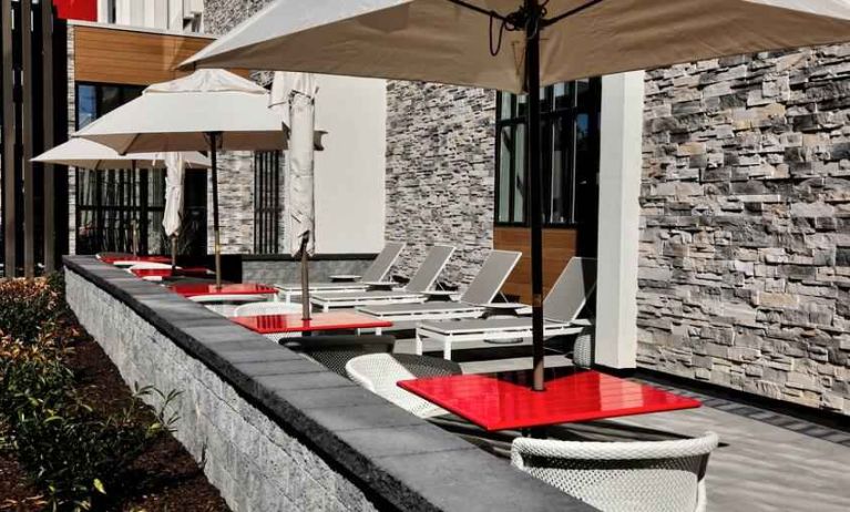 Outdoor patio at the Hilton Garden Inn Bel Air.