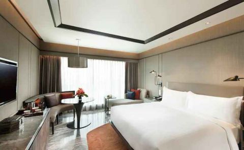 Hotel Conrad Bengaluru image