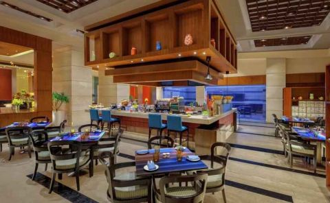Hotel DoubleTree By Hilton Hotel Gurgaon - New Delhi NCR image