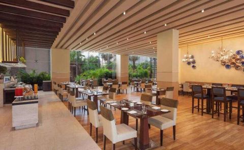 Hotel DoubleTree By Hilton Gurugram Baani Square image
