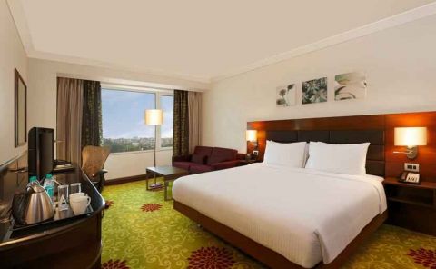Hotel Hilton Garden Inn New Delhi/Saket image
