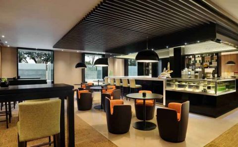 Hotel Hilton Bangalore Embassy GolfLinks image