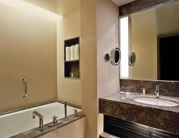 DoubleTree Suites By Hilton Bangalore, Bangalore 