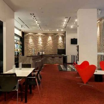 Hotel Hilton Madrid Airport image