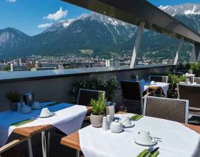 Outdoor terrace perfect as workspace at the Tivoli Innsbruck.