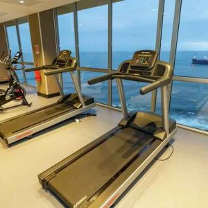 Fitness center at the Hampton by Hilton Antofagasta.