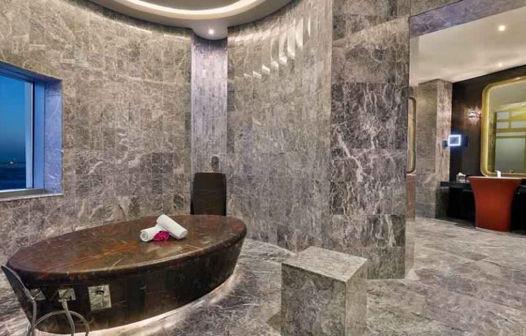 AlRayyan Hotel Doha, Curio Collection By Hilton, Doha