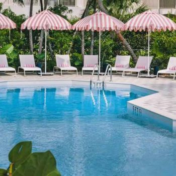 Hotel Hampton By Hilton Grand Cayman Seven Mile Beach image