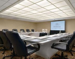 Meeting room at Hilton Los Angeles Airport.