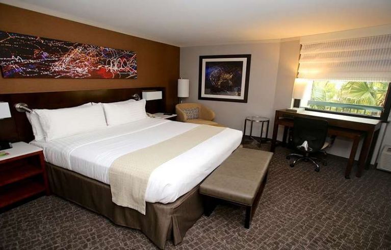 Holiday Inn Long Beach Airport, Long Beach