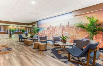 Lobby workspace at La Quinta Inn & Suites By Wyndham Chicago Downtown.
