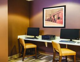 La Quinta Inn & Suites By Wyndham Chicago Downtown, Chicago