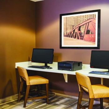 Hotel La Quinta Inn & Suites By Wyndham Chicago Downtown image