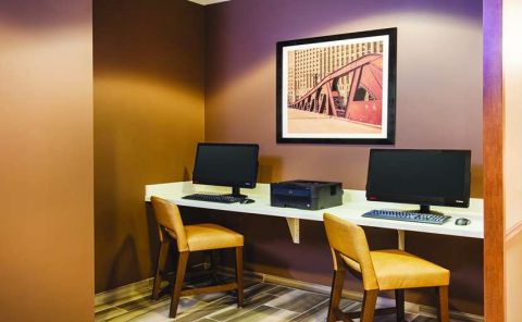 Hotel La Quinta Inn & Suites By Wyndham Chicago Downtown image