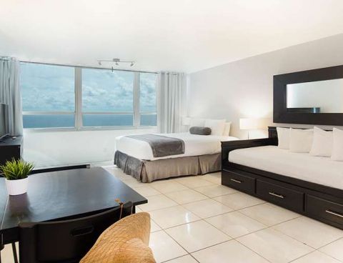 Hotel New Point Miami image