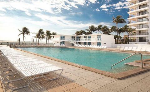 Hotel New Point Miami image