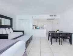 Hotel New Point Miami image