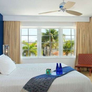 Hotel Blue Moon Hotel image