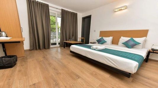 Hotel Luxury Stay, Gurgaon