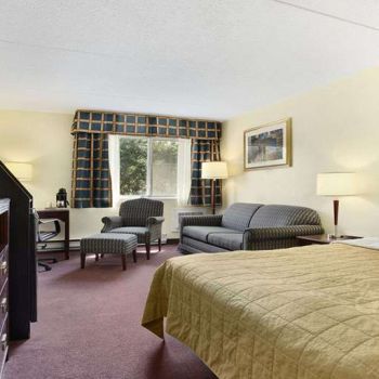 Hotel Travelodge Ottawa East image