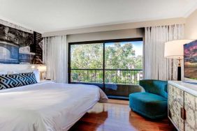Hotel Avenue Of The Arts Hotel image