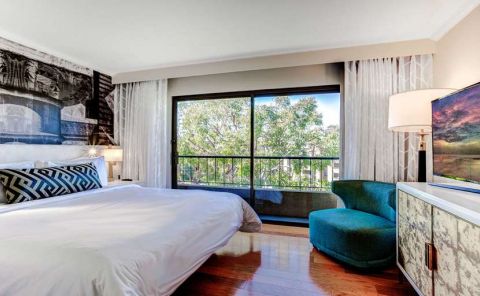 Hotel Avenue Of The Arts Hotel image