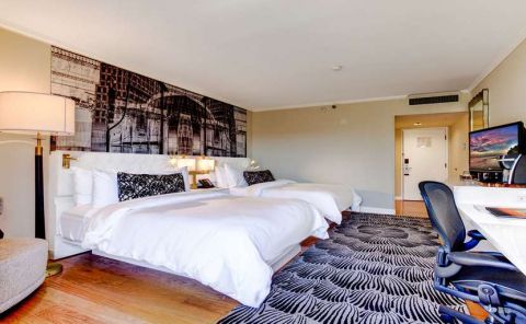 Hotel Avenue Of The Arts Hotel image