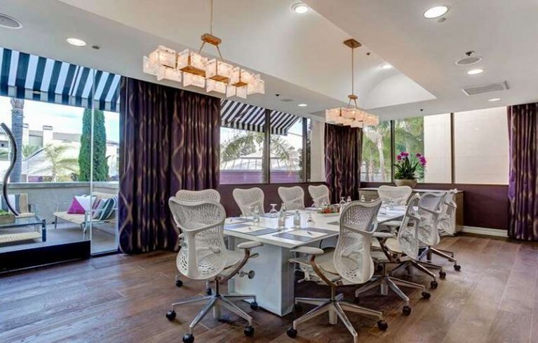 Avenue Of The Arts Hotel, Costa Mesa