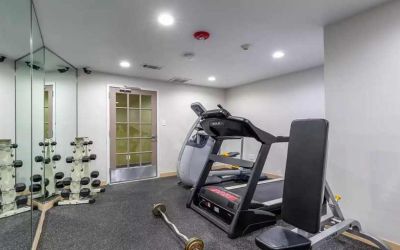 Well equipped fitness center at Quality Inn Pasadena.