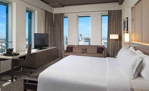Hotel H Hotel Los Angeles, Curio Collection By Hilton image