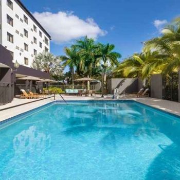 Hotel Courtyard Miami Dolphin Mall image