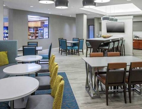 Hotel Hampton Inn & Suites Miami image
