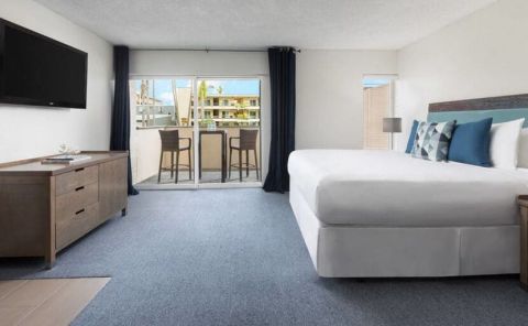 Hotel Pacific Edge Hotel image