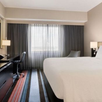 Hotel Courtyard By Marriott New York JFK Airport image