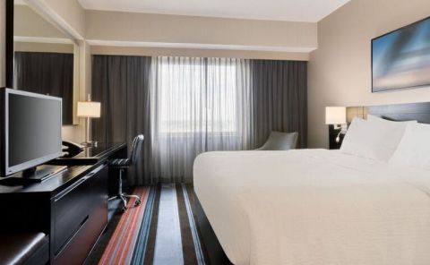 Hotel Courtyard By Marriott New York JFK Airport image