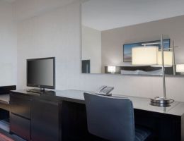 Courtyard By Marriott New York JFK Airport, New York